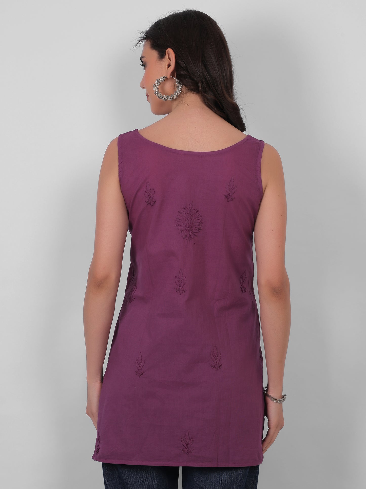 The Chikankari Story: White Sleeveless Chikankari Top and Tunic with Hand Embroidery – Lakhnavi Bakhiya and Thread Work