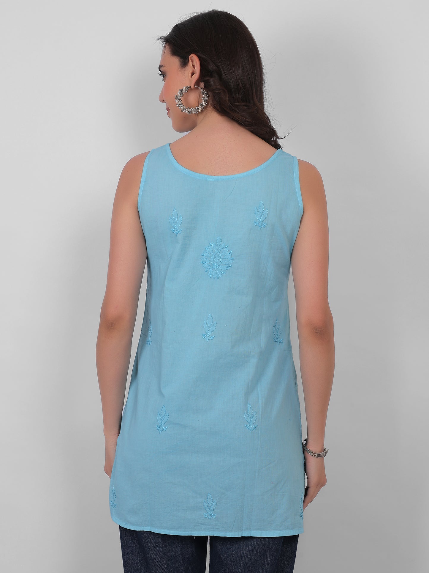 The Chikankari Story: White Sleeveless Chikankari Top and Tunic with Hand Embroidery – Lakhnavi Bakhiya and Thread Work