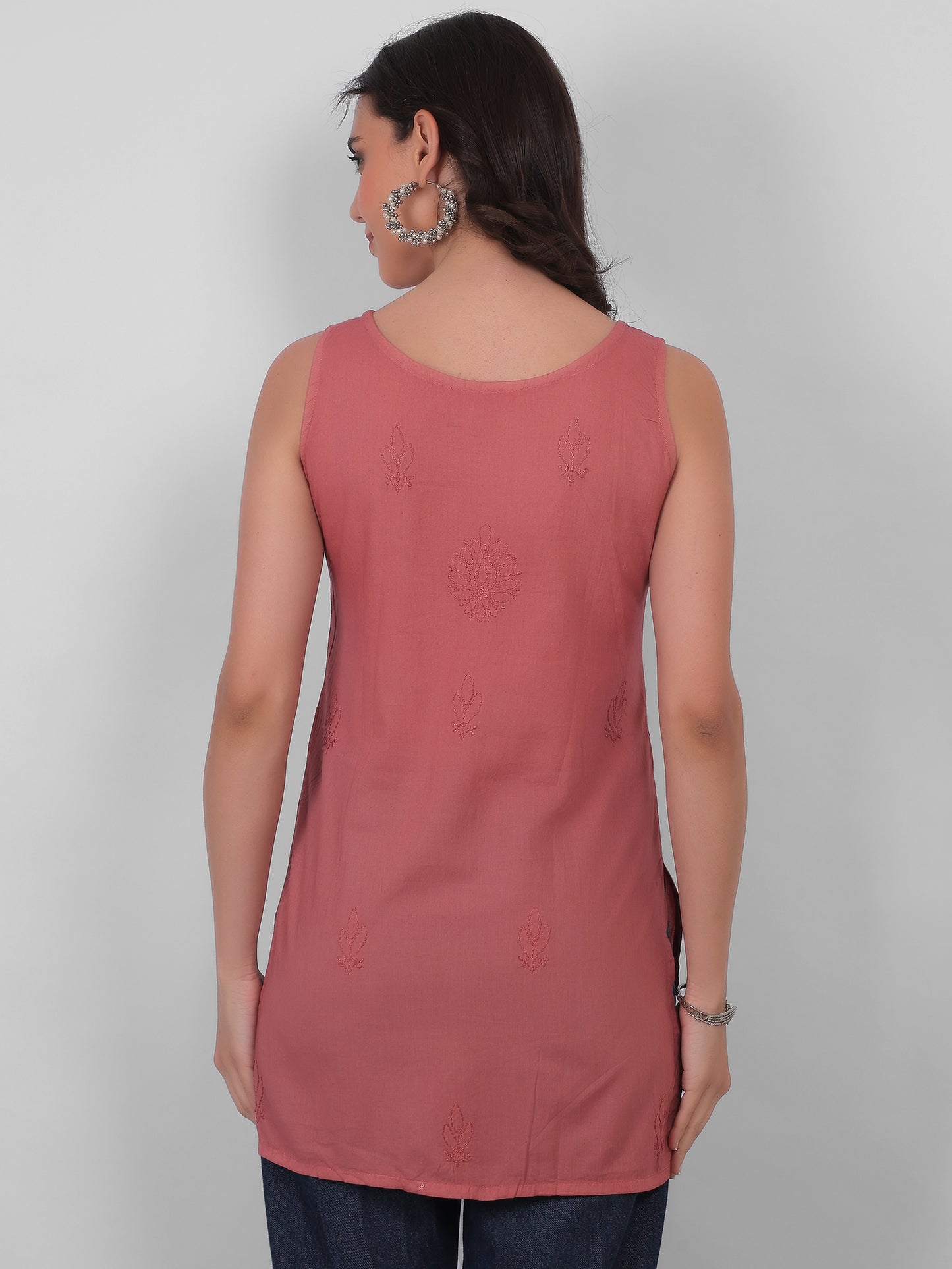 The Chikankari Story: White Sleeveless Chikankari Top and Tunic with Hand Embroidery – Lakhnavi Bakhiya and Thread Work