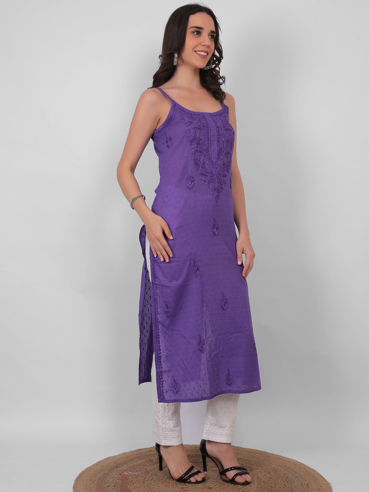 Shop sea green pure cotton dobby Chikankari straight kurti with authentic Lucknowi hand embroidery. Soft, breathable and perfect for summer wear.