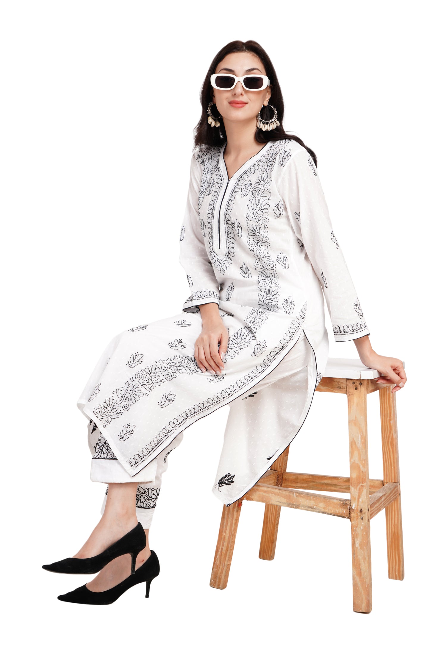 The Chikankari Story Traditional Lakhnavi Pure Cotton Kurti Set with Chikankari Hand Embroidery – Black-and-White Bakhiya Work, Bollywood Glamour, Artisanal Ensemble.