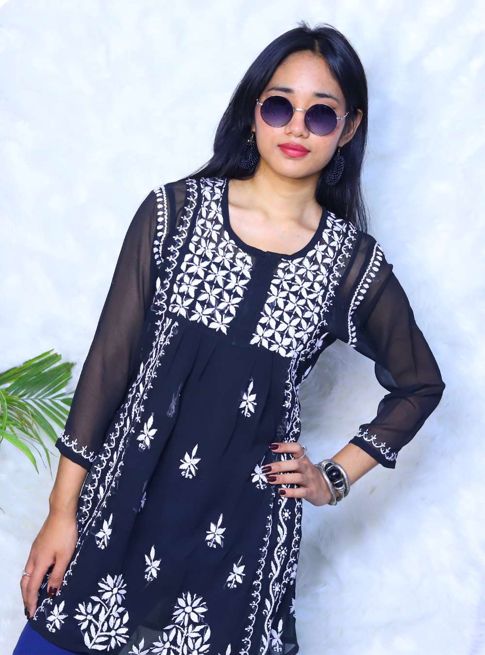 Georgette Chikankari Short Kurti for Girl Ethnic wear Short Kurti for Jeans  at Rs 585/piece | Dwarka | New Delhi | ID: 2851223583930
